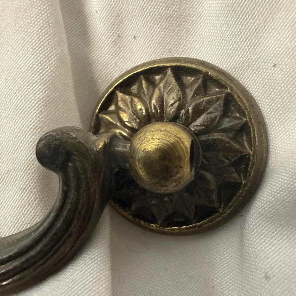 Lot vintage Drop bail dresser pulls Antique Brass Bronze Ornate 8 Handles 3 ring